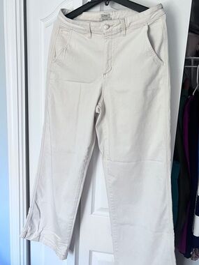 LL bean  Light Cream Straight-Leg Pant